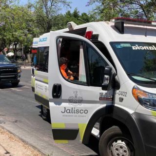 Volcadura de cuatrimoto en Chapultepec dejó dos policías lesionadas