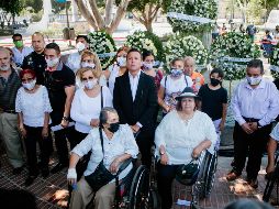 En el jardín de San Sebastián de Analco a un costado del monumento 