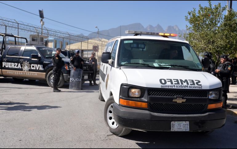 Para hacer las diligencias correspondientes acudió personal de la fiscalía, quienes hallaron al joven sin vida dentro del contenedor mencionado. EFE / ARCHIVO