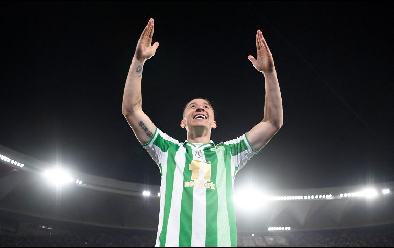 Andrés Guardado metió uno de los penales con los que se coronó el Betis. AFP/J. Guerrero