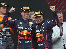 Verstappen y “Checo” Pérez hicieron una sincronía perfecta para Red Bull. EFE