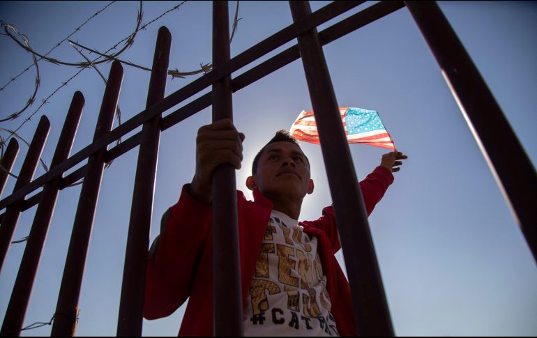 Ebrard pone de ejemplo que durante la presión del gobierno de Trump sobre la imposición de aranceles, López Obrador rechazó hacer de México un 