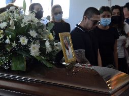 Debanhi Escobar fue hallada muerta dentro de una cisterna tras varios días de búsqueda; el 23 de abril pasado fue sepultada entre reclamos de justicia de familiares y amigos que dudan de la investigación realizada por las autoridades. SUN / ARCHIVO