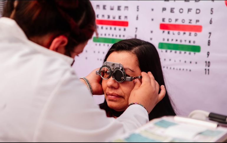 El costo de los servicios que se brindan es de 20 pesos como cuota de recuperación por la consulta médica, y también se tienen más de mil armazones con precios desde los 650 pesos hasta los mil 500 pesos. EL INFORMADOR / G. Gallo