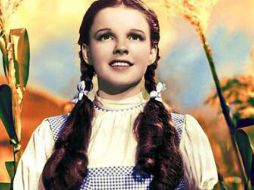 Se subastará el famoso vestido de Dorothy en “El Mago de Oz”. REUTER/ Julien's Auctions