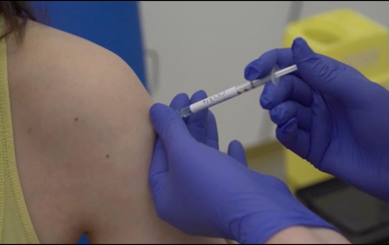 Los estados con mayor porcentaje de personas que ya se han aplicado su dosis de refuerzo contra el COVID son Zacatecas, Ciudad de México, Chihuahua y Yucatán. AP / ARCHIVO