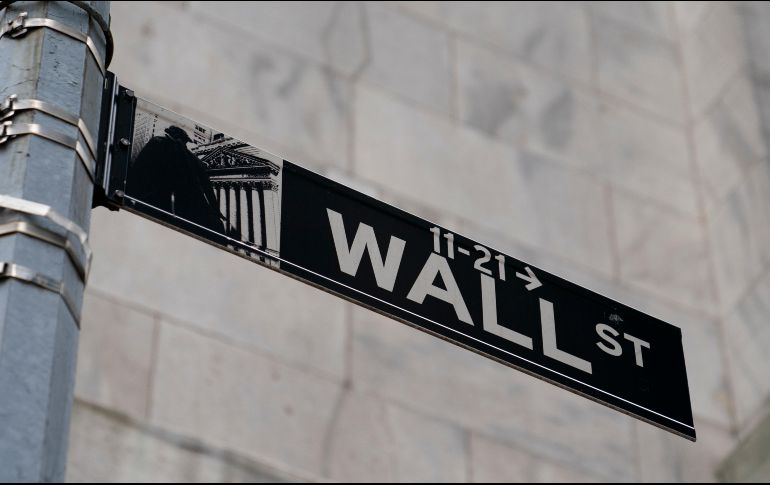 Desde primera hora, el mercado neoyorquino recuperó hoy la tendencia negativa que acumula este mes. AP/ARCHIVO