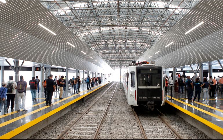 La persona herida fue trasladada a la Cruz Verde Norte, ya que presentaba trauma de cráneo tras caer. EL INFORMADOR/ARCHIVO