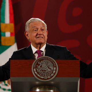 El 71% de mexicanos ve en reforma eléctrica una derrota para López Obrador
