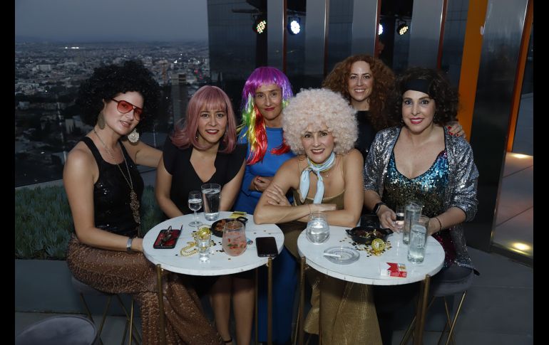 Liliana Terán, Ale Dávila, Kenya Rodríguez, Fer Leonel, Viviana Kuri y Marifer Rosales. GENTE BIEN JALISCO/Claudio Jimeno
