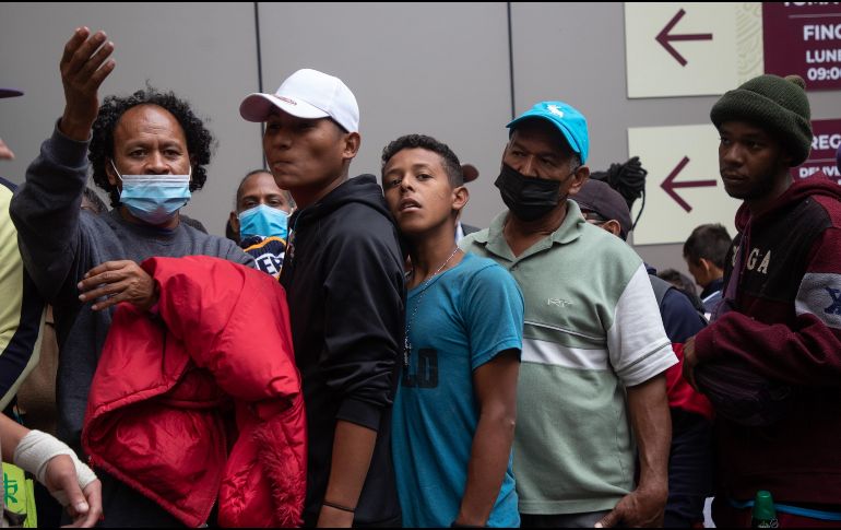 Los migrantes iban a ser trasladados a la frontera norte por un grupo criminal dedicado al tráfico de personas, informó este miércoles la Fiscalía General de la República (FGR). EFE / M. Hartz