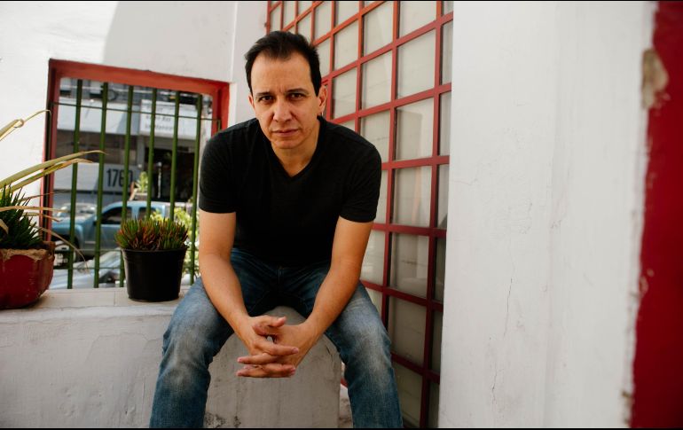 Ricardo Pinto comparte cómo se ha montado su exhibición y la forma creativa de presentarla al público a partir de hoy. EL INFORMADOR/G. Gallo