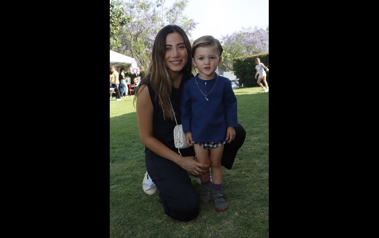 Adriana Briseño y Gonzalo Martínez. GENTE BIEN JALISCO/Claudio Jimeno