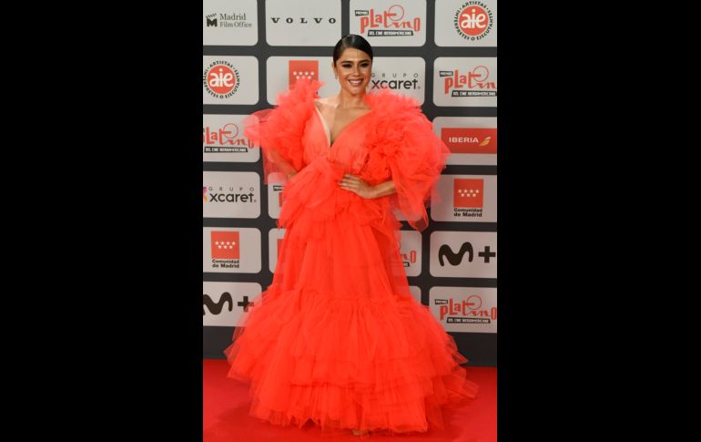 La actriz Camila Rojas posa a su llegada a la ceremonia de entrega de los Premios Platino, este domingo en el recinto IFEMA de Madrid. EFE/V. Lerena