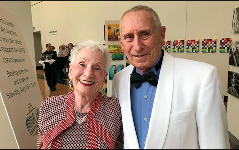 Mower y su esposa; el doctor murió de cáncer en el Porter Adventist Hospital de Denver. AP/ARCHIVO