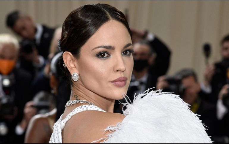 Es la tercera vez que Eiza González ha pisado la alfombra roja del Met Gala. AP / E. Agostini