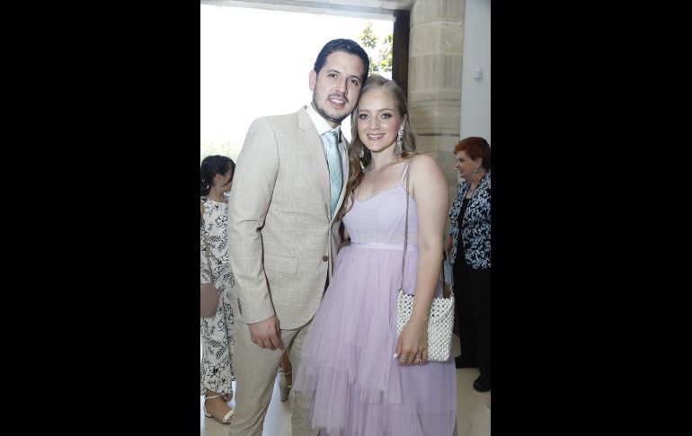 Bernardo Enrique Santana Medina y Claudia Ramos Flores. GENTE BIEN JALISCO/Claudio Jimeno