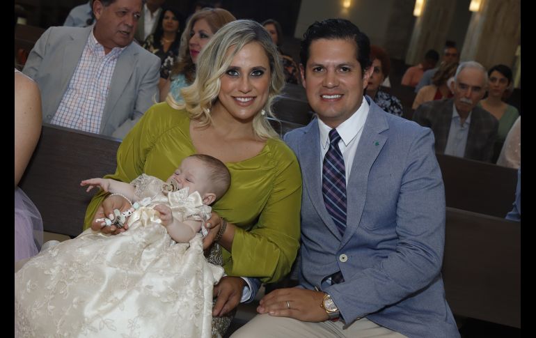 Amine Peró Assam, Rafaella Santana Ramos y Ricardo Santana Medina. GENTE BIEN JALISCO/Claudio Jimeno