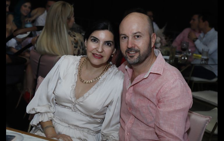 Leticia Camarena y Miguel Campoy. GENTE BIEN JALISCO/Claudio Jimeno