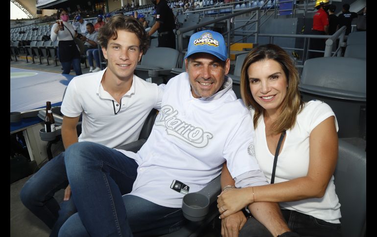 Matías Martínez, Íñigo González y Pau Robles. GENTE BIEN JALISCO/Claudio Jimeno