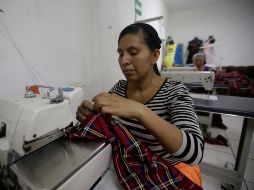 Las beneficiarias de ambas vertientes contarán con un apoyo económico de 15,000 pesos y una tableta electrónica a fin de fortalecer su negocio. EL INFORMADOR/ARCHIVO