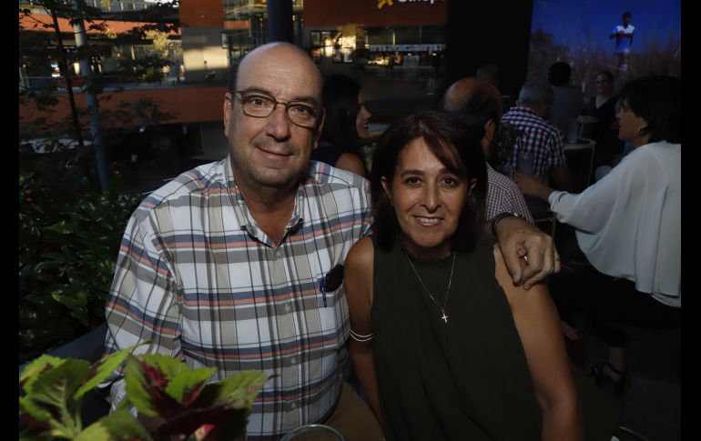 José Antonio Amutio y Márgara Morettl. GENTE BIEN JALISCO/Claudio Jimeno