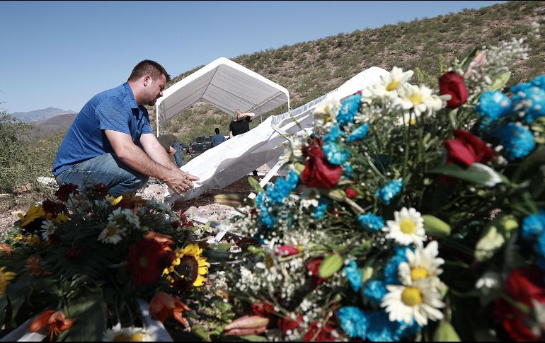 El 4 de noviembre de 2019, hombres armados con rifles de asalto dispararon contra tres camionetas en las que viajaban mujeres y niños de la familia LeBarón. EFE / ARCHIVO