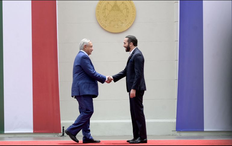 La visita oficial de López Obrador a El Salvador finalizará con un mensaje a representantes a los medios de comunicación. AFP/M. Recinos