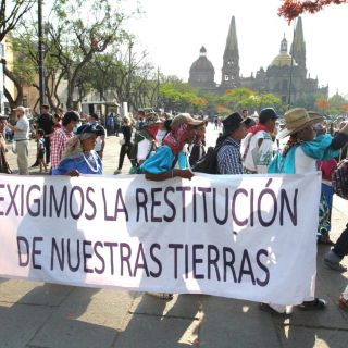 Comunidad wixáritari exige restitución de sus tierras; busca reunirse con López Obrador