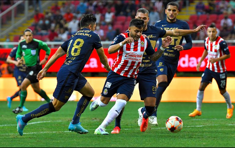 El partido Chivas vs Pumas se jugará este domingo 8 de mayo a las 19:15 horas en el Estadio Akron. IMAGO7
