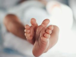 Al momento del robo, la bebé vestía un pantalón color rosa y blusa rosa con figuras de flores. ESPECIAL/Foto de Yousef Espanioly en Unsplash