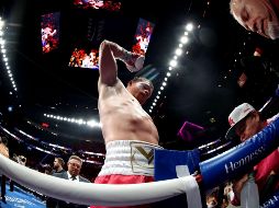 'Canelo' aceptó que subir del peso supermediano al semipesado le costó, pero no fue la causa de la derrota. AFP/A. Bello