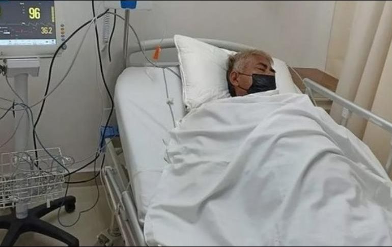 José Gerardo Martínez explicó que optó por hospitalizarse para que se le indujera a dormir bien y así descansar un poco. INSTAGRAM / yolandamtzcadena