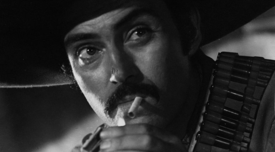 Bastaba que Pedro Armendáriz, arqueara las cejas y fijara su mirada para que cualquier mujer cayera seducida ante él.EFE / ARCHIVO