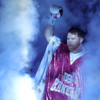 Captan al "Canelo" Álvarez y Diego Boneta cantando en Las Vegas