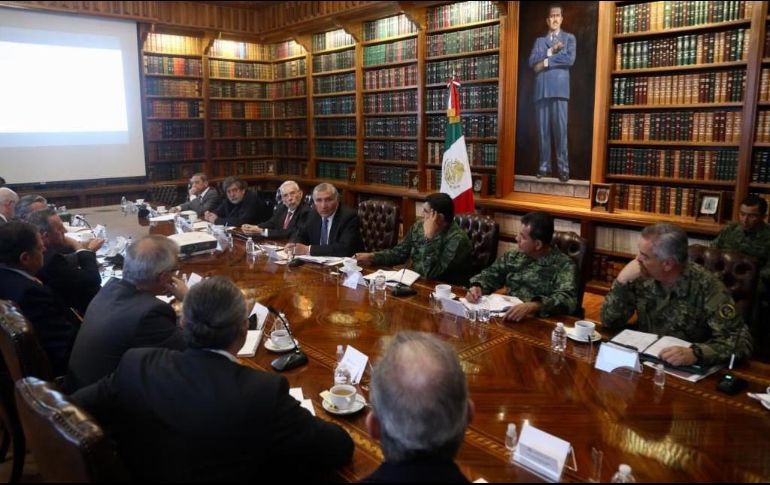 La reunión de trabajo se desarrolló a puerta cerrada, sin que los participantes dieran más detalles sobre la misma. TWITTER/@SEGOB_mx
