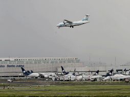 Las aeronaves tienen nuevas reglas para tomar pista con la entrada en operaciones del Aeropuerto Internacional Felipe Ángeles. SUN/Archivo