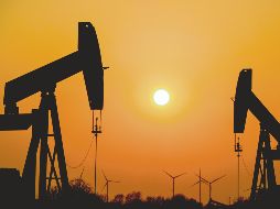 Los países están a la espera del desarrollo de la guerra en Ucrania y el confinamiento en China para modificar su producción del combustible. EFE