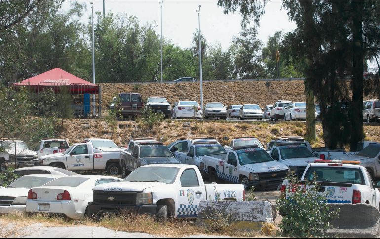 Este medio de comunicación estuvo en un terreno de Avenida López Mateos y Periférico, en Zapopan, en donde se observaron docenas de unidades de la Policía Vial sin funcionar. EL INFORMADOR/ G. Gallo