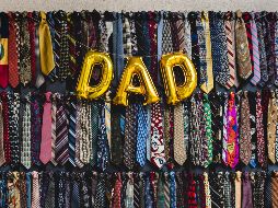 El Día del Padre tiene su origen en Estados Unidos, cuando la estadounidense Sonora Smart Dodd quería homenajear a su papá. ESPECIAL / Photo by Tim Mossholder on Unsplash.