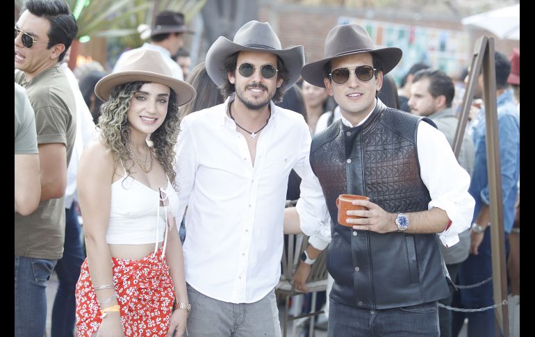 Erandeny Vázquez, Juan Carlos Martín del Campo y Polo Salles. GENTE BIEN JALISCO/Claudio Jimeno