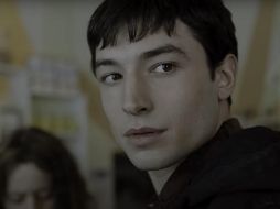 Ezra Miller ha estado envuelto en constantes polémicas que han deteriorado su imagen pública. ESPECIAL/WARNER