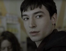 Ezra Miller ha estado envuelto en constantes polémicas que han deteriorado su imagen pública. ESPECIAL/WARNER