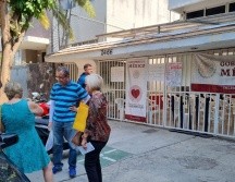 Por el paro, algunos beneficiarios que iban a dar seguimiento a sus pensiones, se vieron afectados y tuvieron que ir al Módulo de Palacio Federal. EL INFORMADOR / E. Gómez