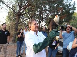 El alcalde zapopano, Juan José Frangie, participó en la reinsención de especies en el Bosque Pedagógico del Agua Colomos III. ESPECIAL/Gobierno de Zapopan