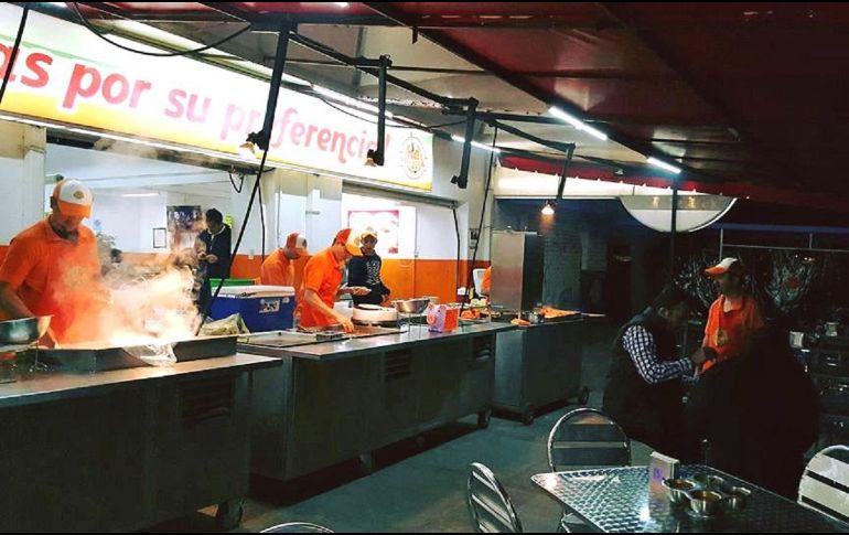 “El pastor del Rica”. Buenos tacos en un gran ambiente.. ESPECIAL