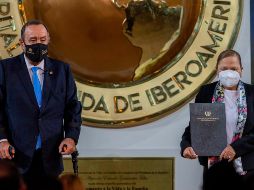 Los comentarios del Departamento de Estado sobre la fiscal Consuelo Porras (d) no fueron bien recibidos por Giammattei. AP/M. Castillo