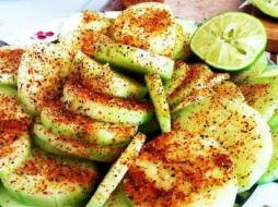 Si buscas algún alimento que se pueda comer todos los días y además pueda refrescarte, sin duda alguna es el pepino y más en esta temporada de calor. ESPECIAL