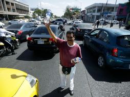 Se recomienda a la población tomar medidas preventivas como evitar la exposición prolongada a la radiación del sol e hidratarse adecuadamente. EL INFORMADOR / ARCHIVO