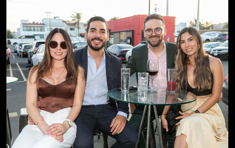 Vanessa Porras, René Castillo, Alexis Calderón y Alexandra Porras. GENTE BIEN JALISCO/Jorge Soltero